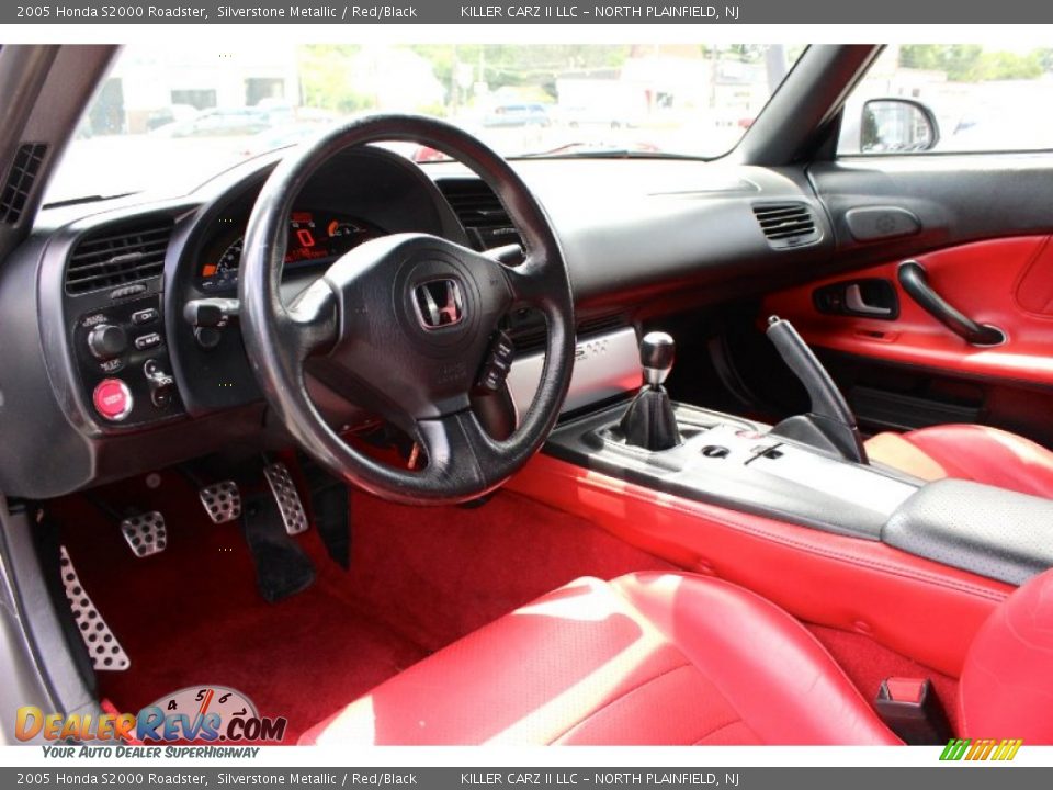 2005 Honda S2000 Roadster Silverstone Metallic / Red/Black Photo #21