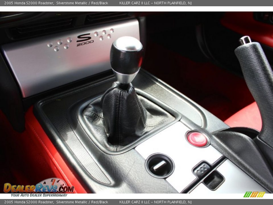 2005 Honda S2000 Roadster Silverstone Metallic / Red/Black Photo #30
