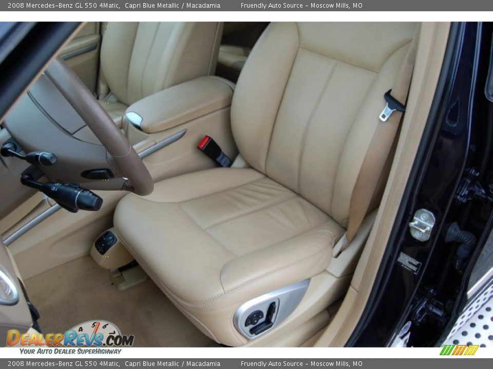 Front Seat of 2008 Mercedes-Benz GL 550 4Matic Photo #20