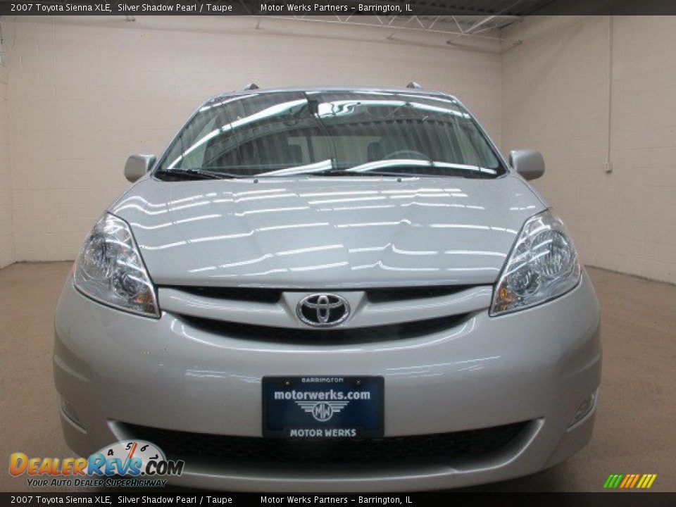 2007 Toyota Sienna XLE Silver Shadow Pearl / Taupe Photo #2