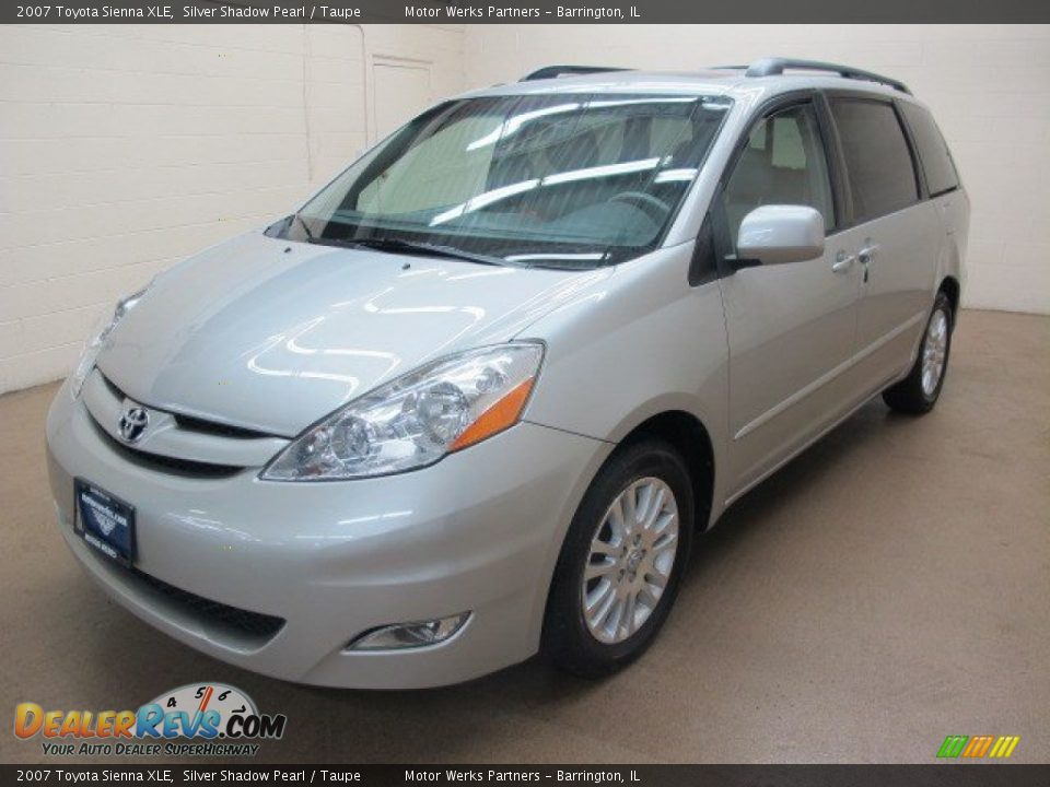 2007 Toyota Sienna XLE Silver Shadow Pearl / Taupe Photo #3