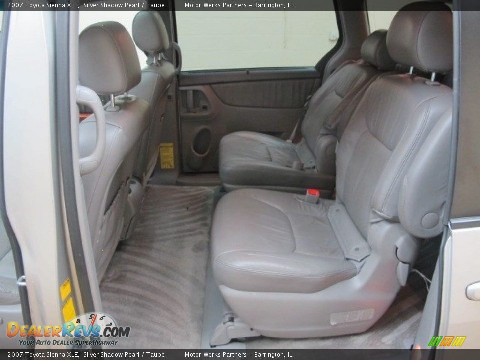 2007 Toyota Sienna XLE Silver Shadow Pearl / Taupe Photo #19