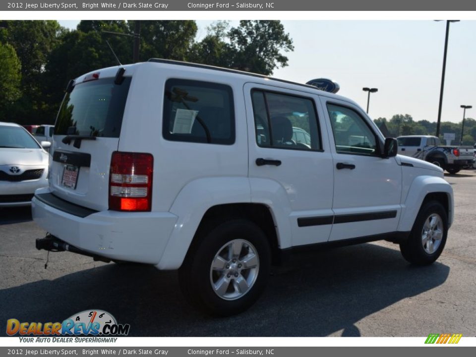 2012 Jeep Liberty Sport Bright White / Dark Slate Gray Photo #4