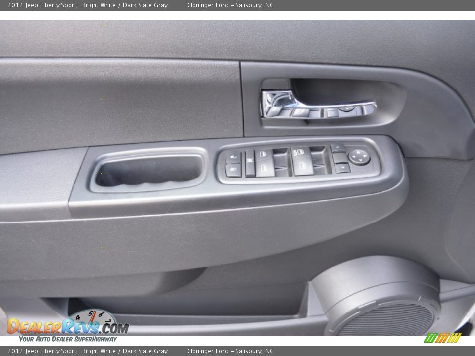 2012 Jeep Liberty Sport Bright White / Dark Slate Gray Photo #8