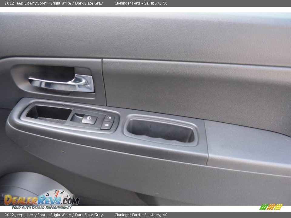 2012 Jeep Liberty Sport Bright White / Dark Slate Gray Photo #14