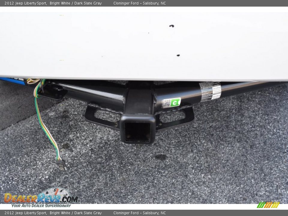 2012 Jeep Liberty Sport Bright White / Dark Slate Gray Photo #18