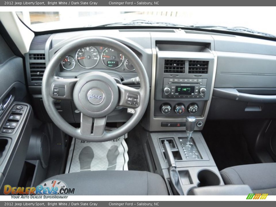 2012 Jeep Liberty Sport Bright White / Dark Slate Gray Photo #19