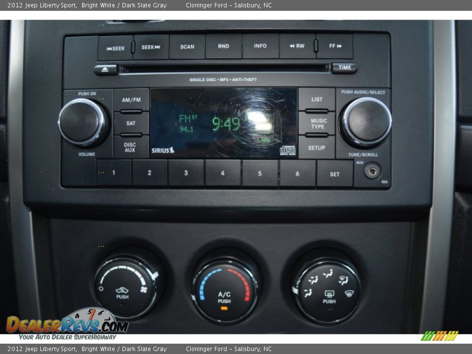 2012 Jeep Liberty Sport Bright White / Dark Slate Gray Photo #20