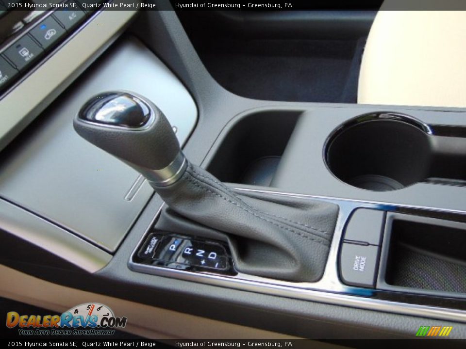 2015 Hyundai Sonata SE Quartz White Pearl / Beige Photo #18