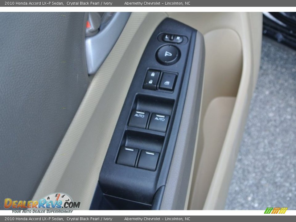 2010 Honda Accord LX-P Sedan Crystal Black Pearl / Ivory Photo #11