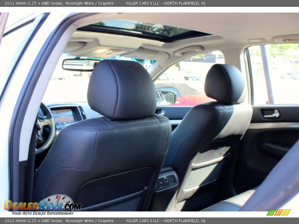 2011 Infiniti G 25 x AWD Sedan Moonlight White / Graphite Photo #22