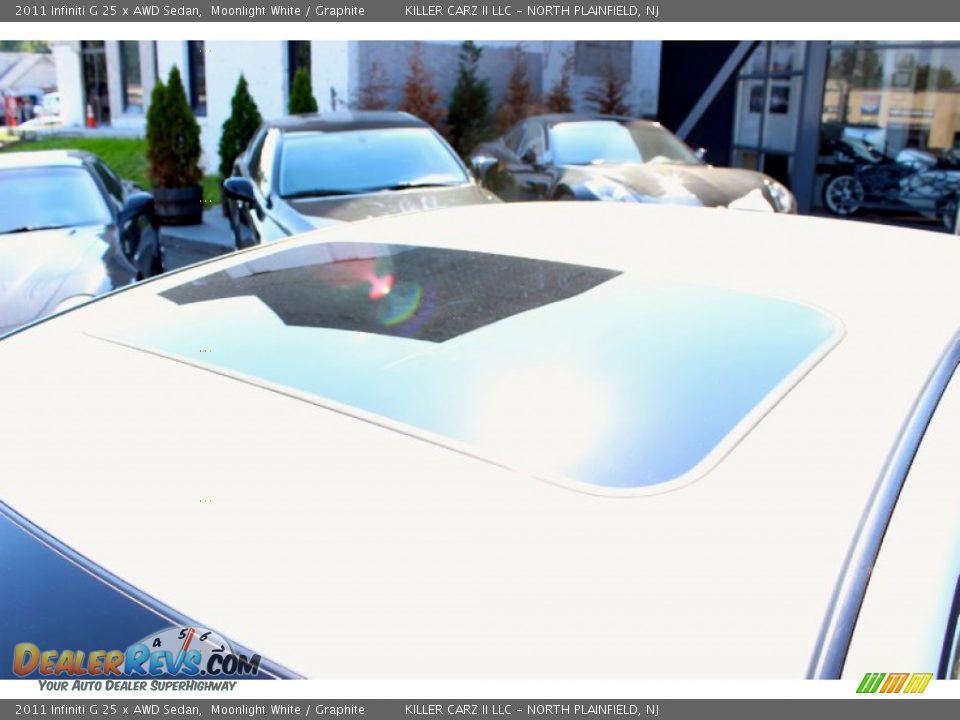 2011 Infiniti G 25 x AWD Sedan Moonlight White / Graphite Photo #28