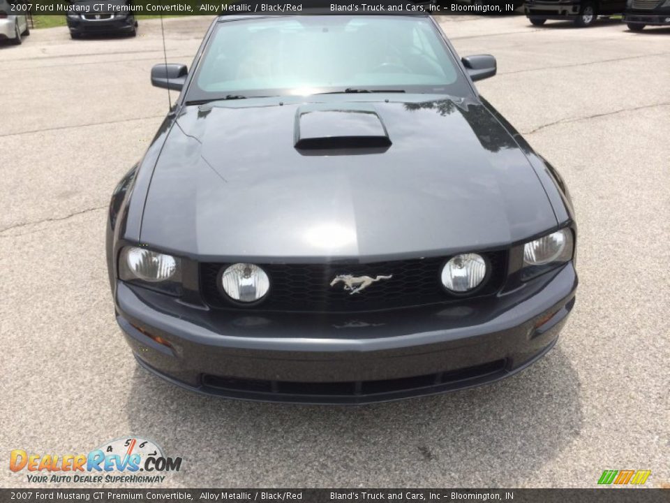 2007 Ford Mustang GT Premium Convertible Alloy Metallic / Black/Red Photo #31