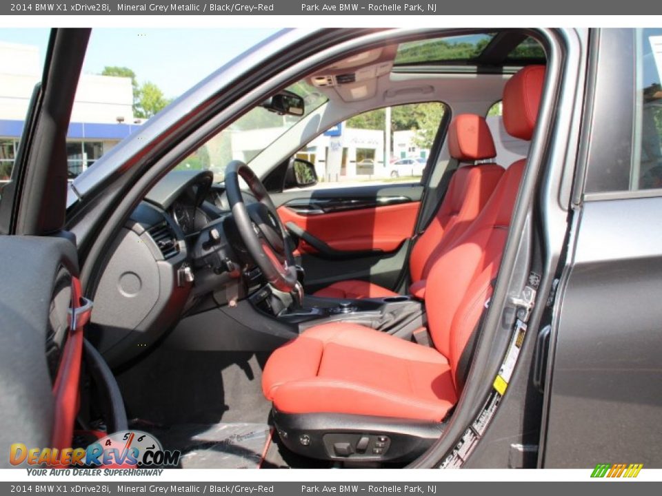 2014 BMW X1 xDrive28i Mineral Grey Metallic / Black/Grey-Red Photo #11