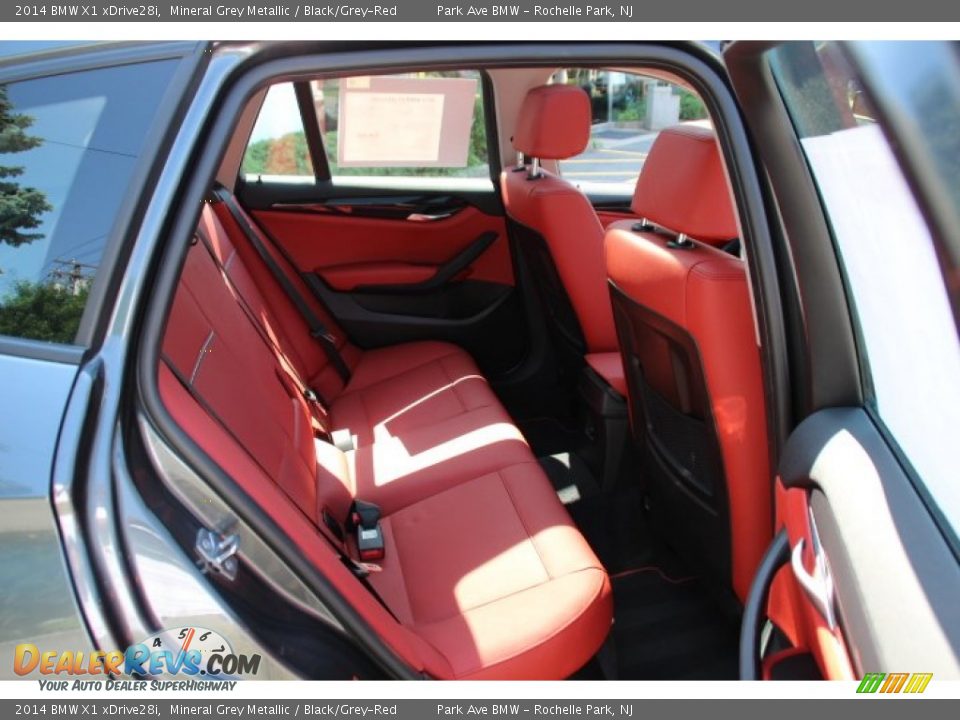 2014 BMW X1 xDrive28i Mineral Grey Metallic / Black/Grey-Red Photo #23