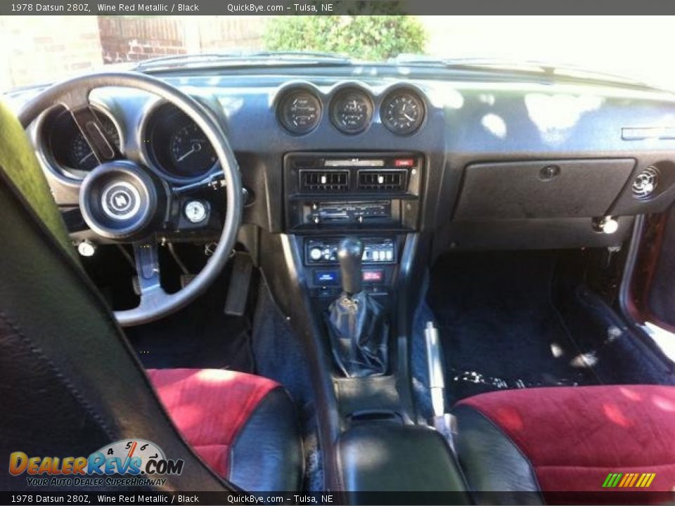 Dashboard of 1978 Datsun 280Z  Photo #4