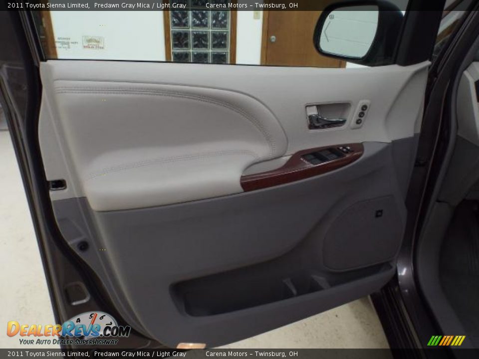 2011 Toyota Sienna Limited Predawn Gray Mica / Light Gray Photo #13