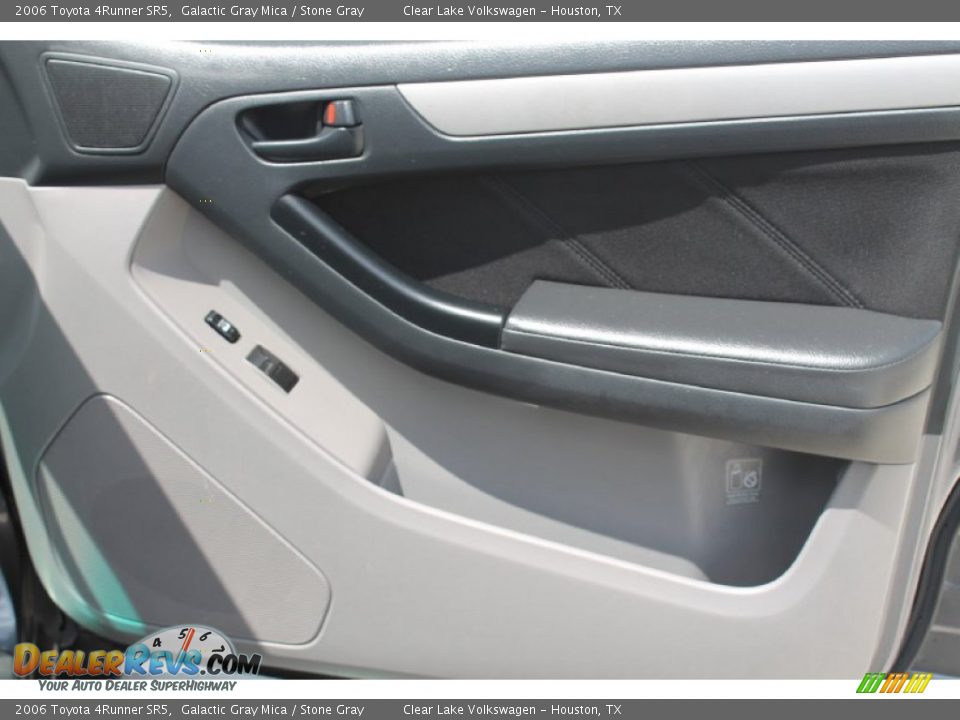 2006 Toyota 4Runner SR5 Galactic Gray Mica / Stone Gray Photo #32