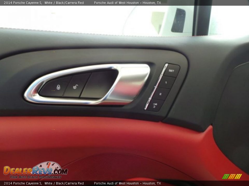 Controls of 2014 Porsche Cayenne S Photo #11