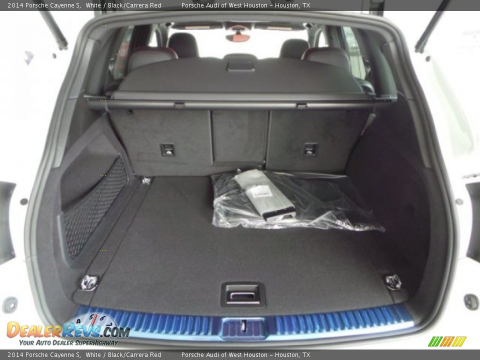 2014 Porsche Cayenne S Trunk Photo #32
