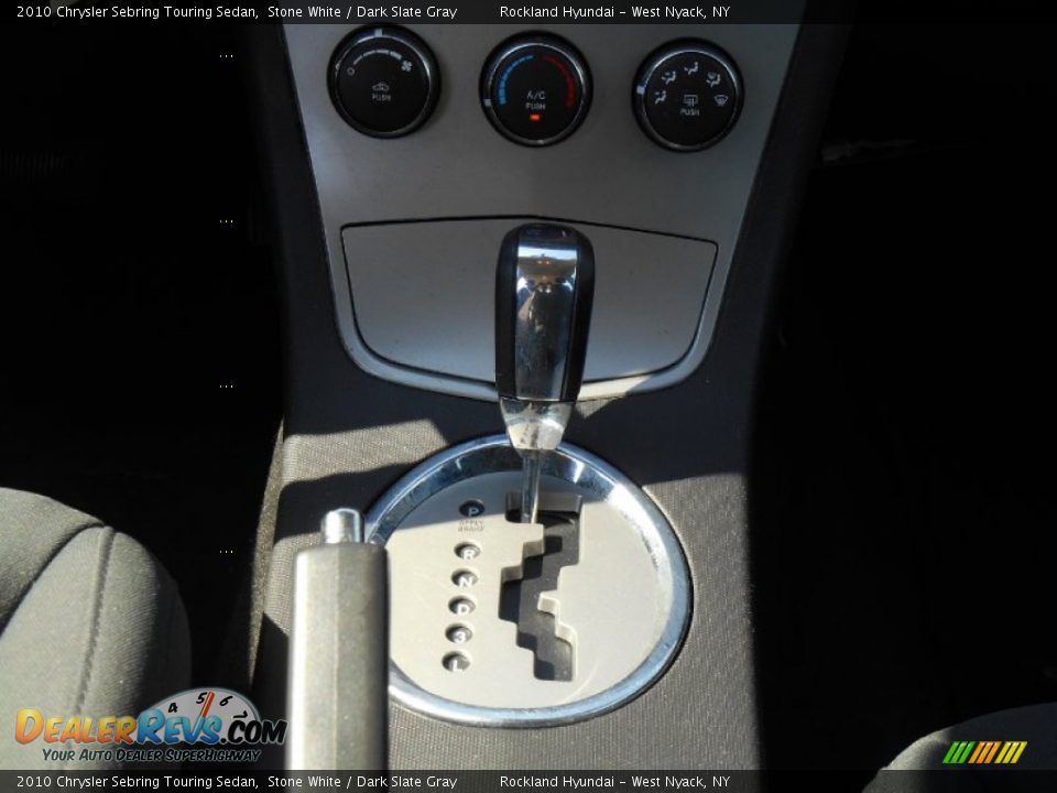 2010 Chrysler Sebring Touring Sedan Stone White / Dark Slate Gray Photo #15