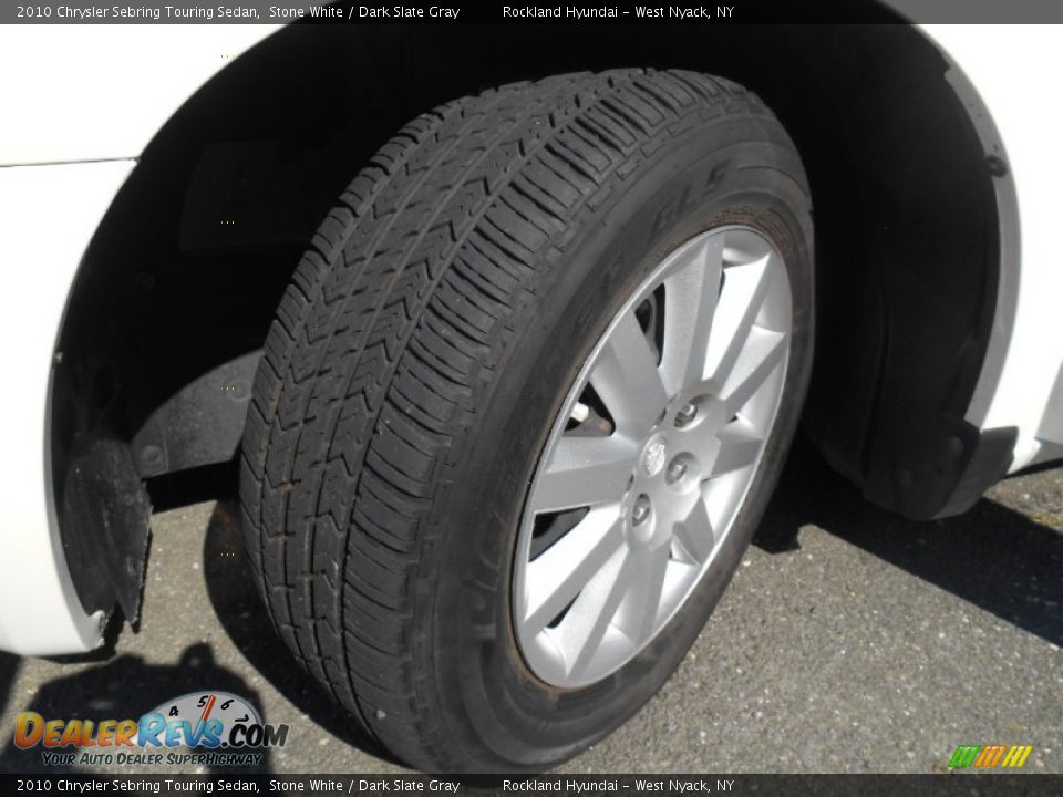 2010 Chrysler Sebring Touring Sedan Stone White / Dark Slate Gray Photo #24