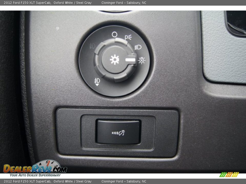 2012 Ford F150 XLT SuperCab Oxford White / Steel Gray Photo #25