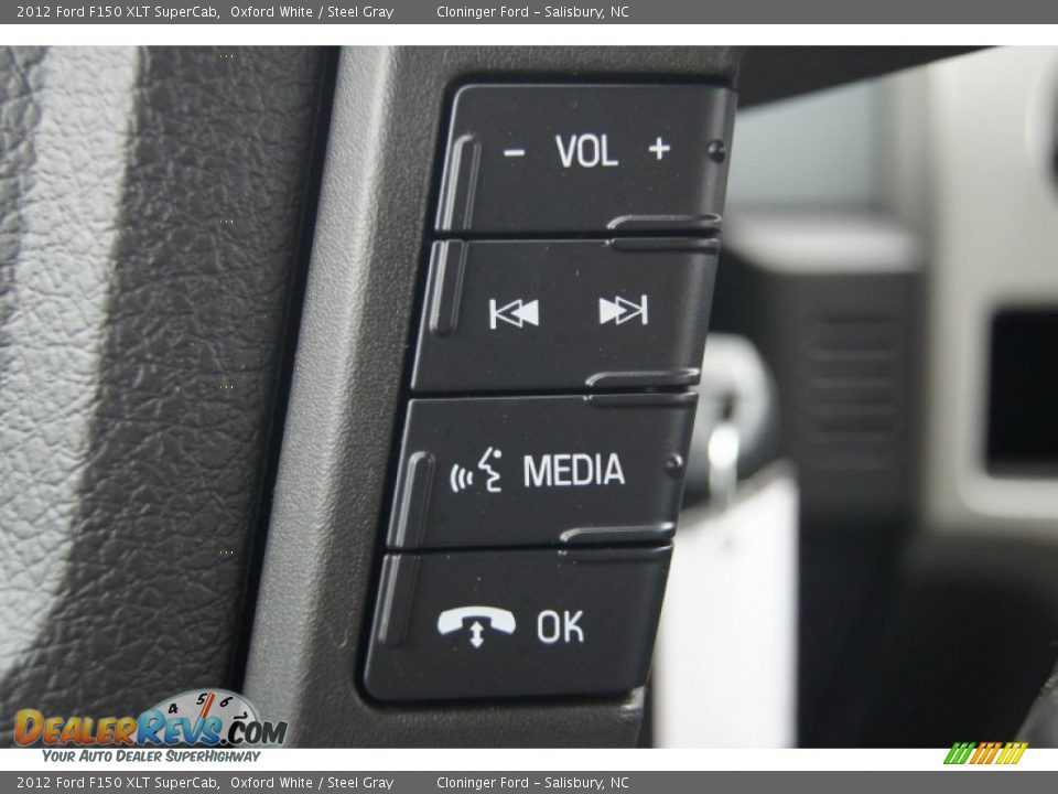 2012 Ford F150 XLT SuperCab Oxford White / Steel Gray Photo #27