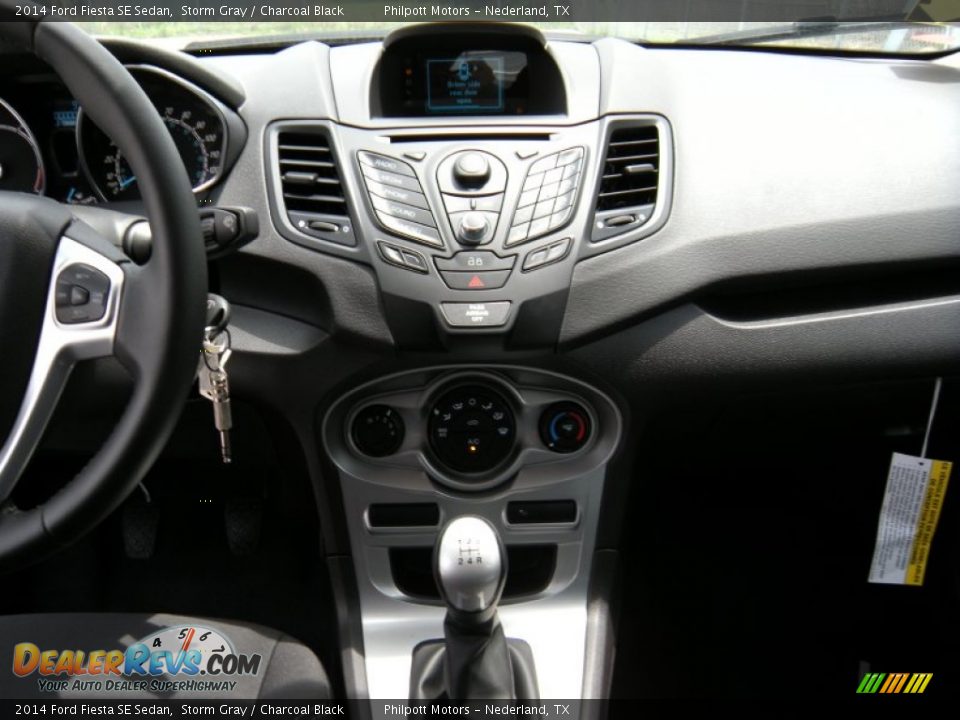 2014 Ford Fiesta SE Sedan Storm Gray / Charcoal Black Photo #26