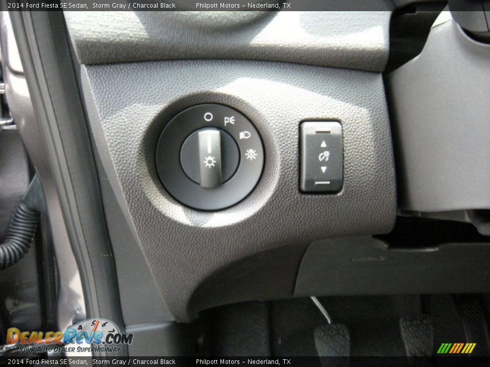 2014 Ford Fiesta SE Sedan Storm Gray / Charcoal Black Photo #33
