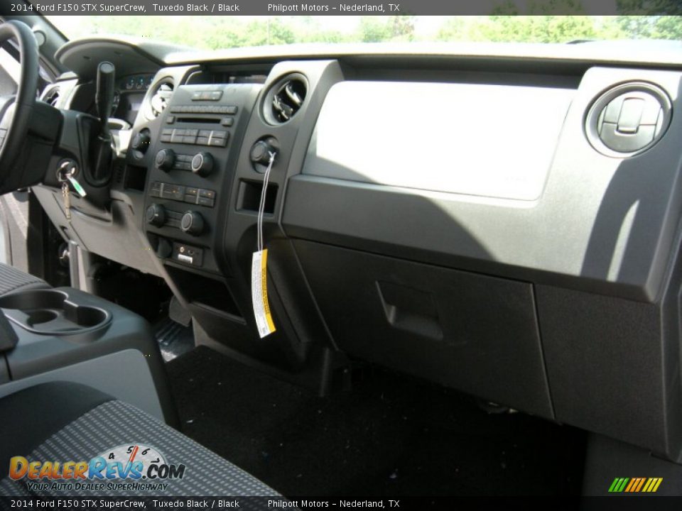 2014 Ford F150 STX SuperCrew Tuxedo Black / Black Photo #19