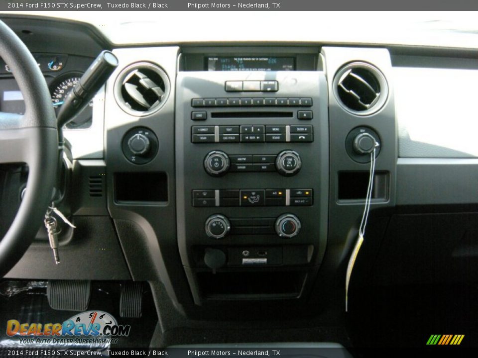 2014 Ford F150 STX SuperCrew Tuxedo Black / Black Photo #28