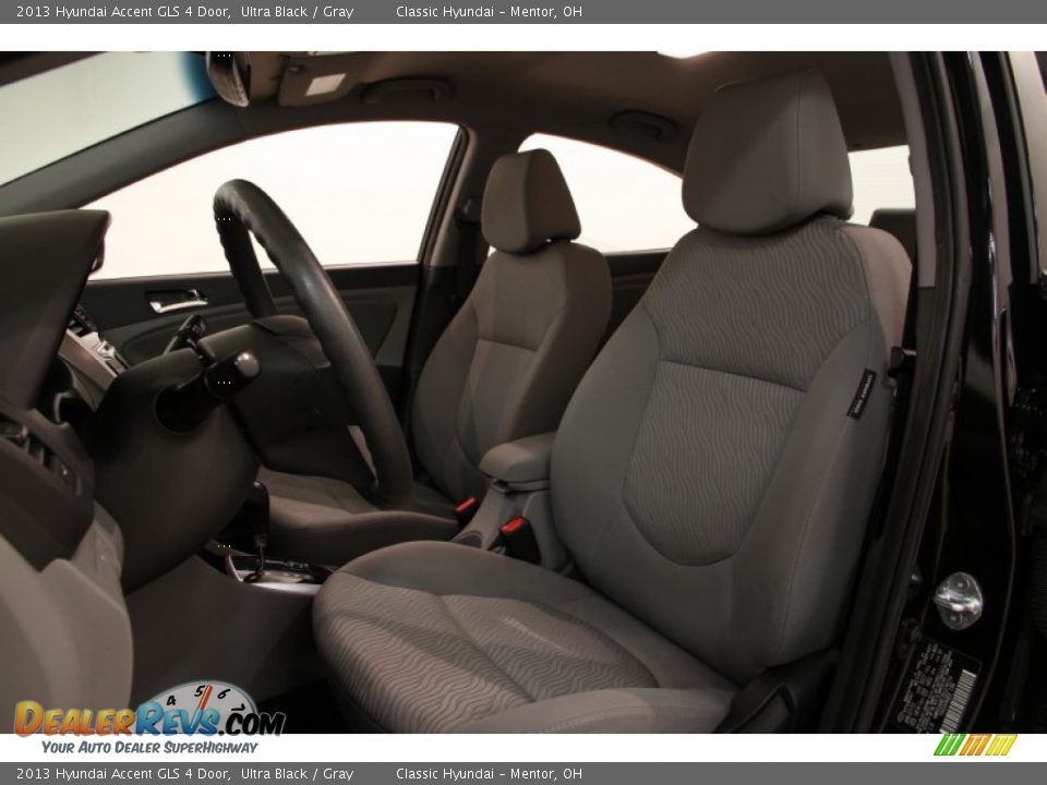 2013 Hyundai Accent GLS 4 Door Ultra Black / Gray Photo #5