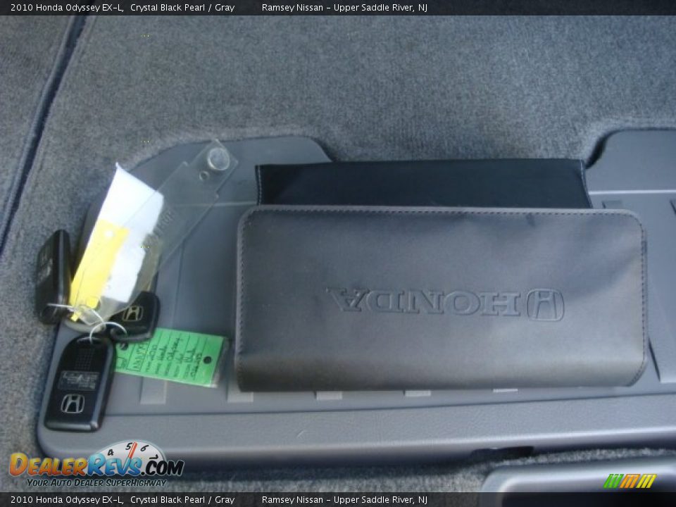 2010 Honda Odyssey EX-L Crystal Black Pearl / Gray Photo #27