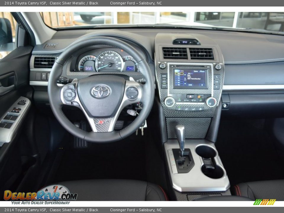 2014 Toyota Camry XSP Classic Silver Metallic / Black Photo #18