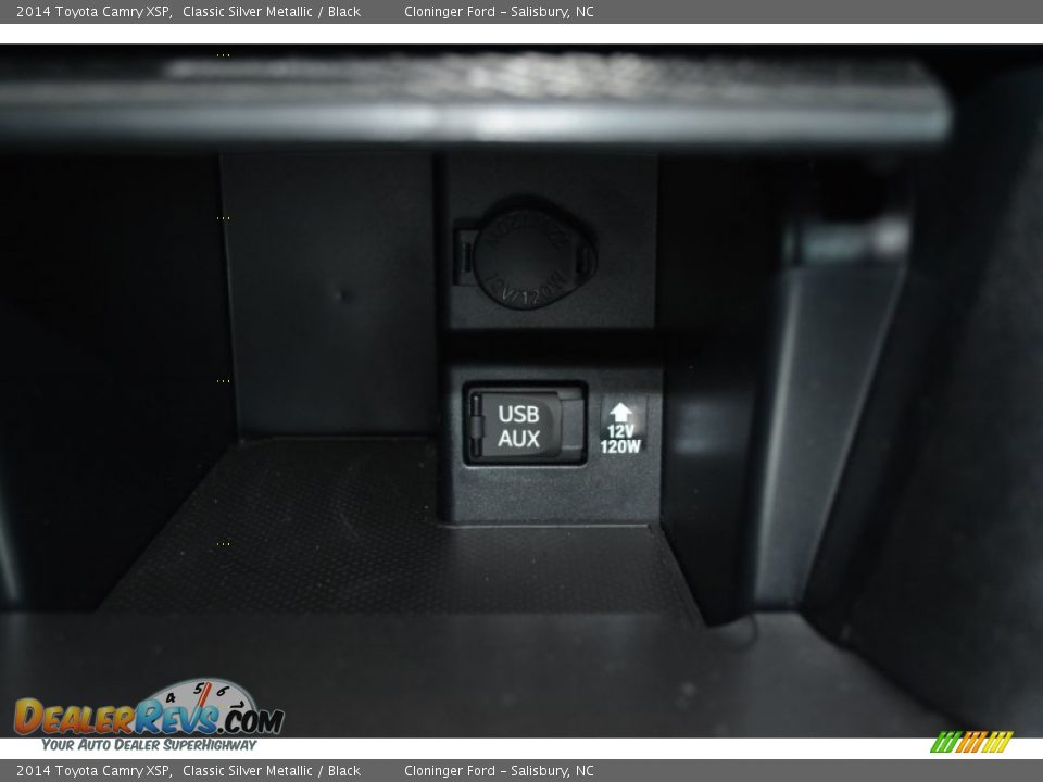 2014 Toyota Camry XSP Classic Silver Metallic / Black Photo #20