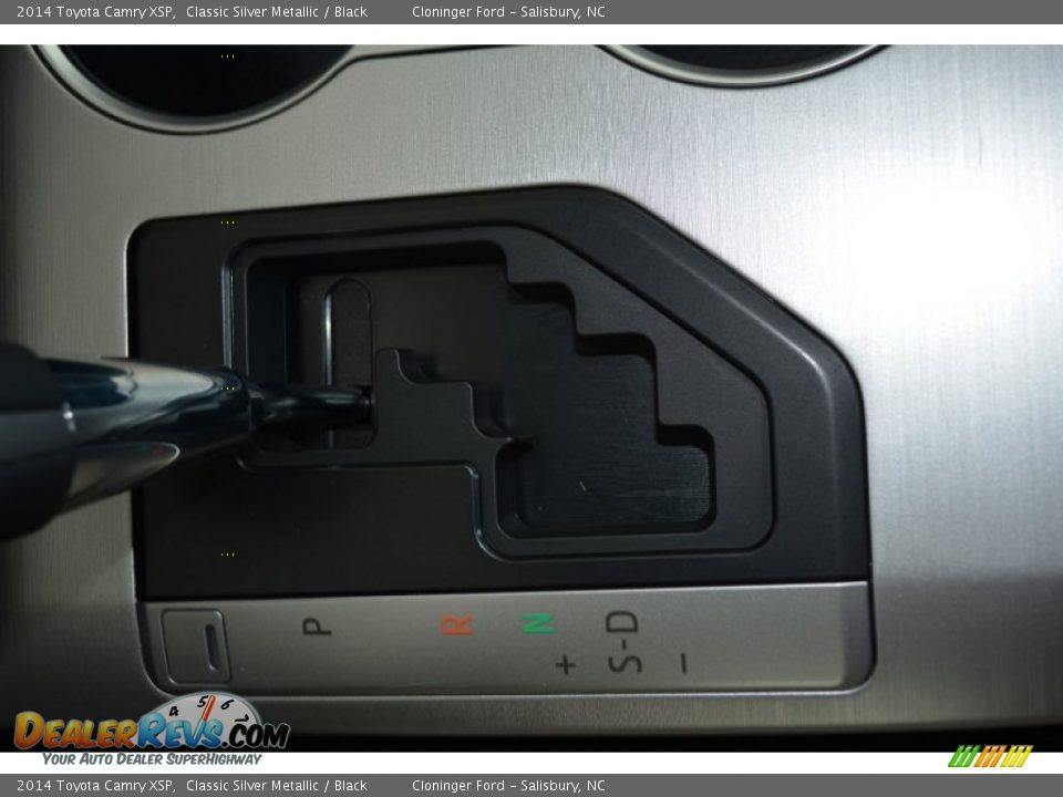 2014 Toyota Camry XSP Classic Silver Metallic / Black Photo #22