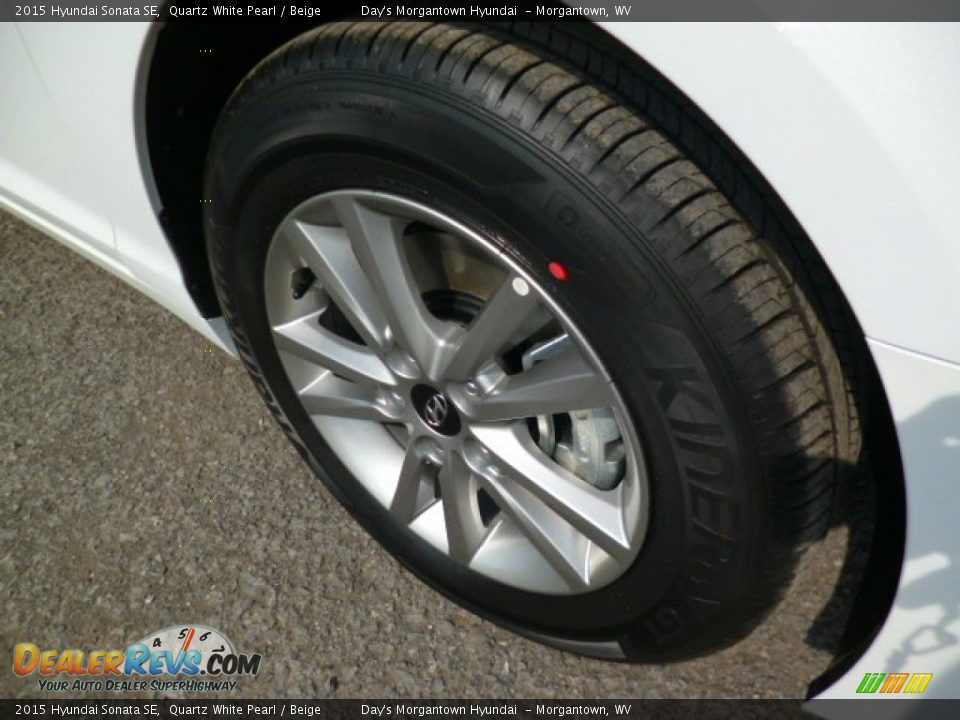 2015 Hyundai Sonata SE Quartz White Pearl / Beige Photo #9