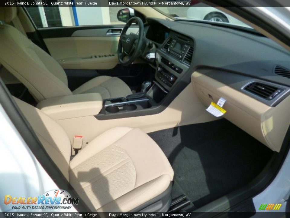 2015 Hyundai Sonata SE Quartz White Pearl / Beige Photo #10
