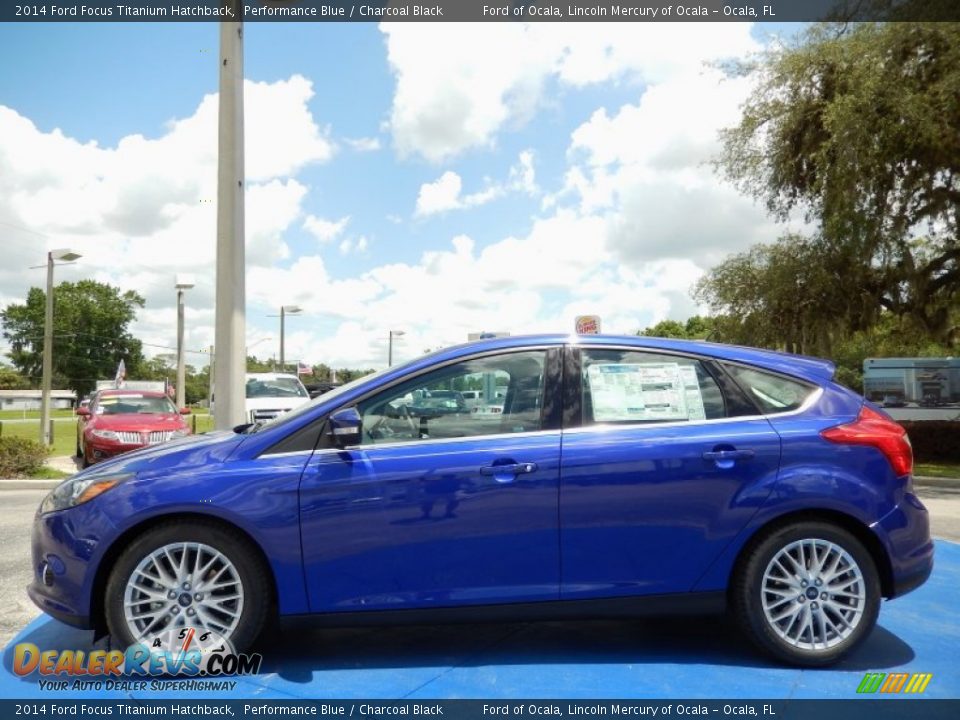 2014 Ford Focus Titanium Hatchback Performance Blue / Charcoal Black Photo #2