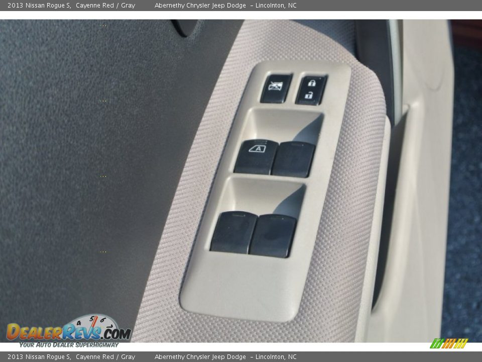 2013 Nissan Rogue S Cayenne Red / Gray Photo #11