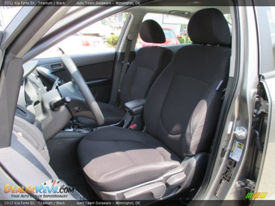 2012 Kia Forte EX Titanium / Black Photo #10
