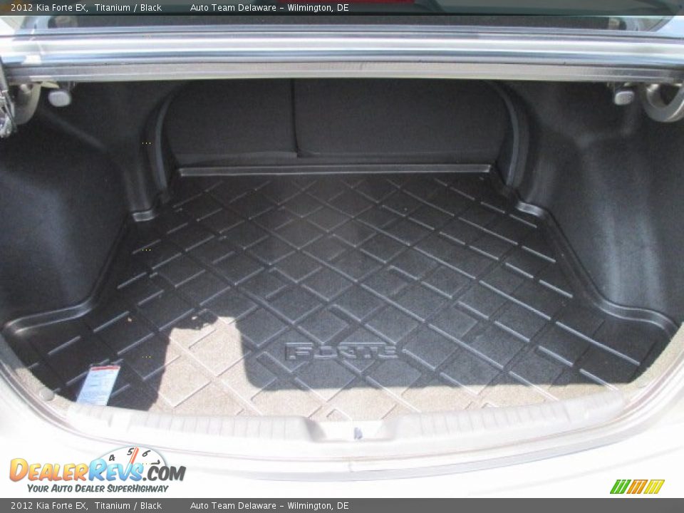 2012 Kia Forte EX Titanium / Black Photo #21