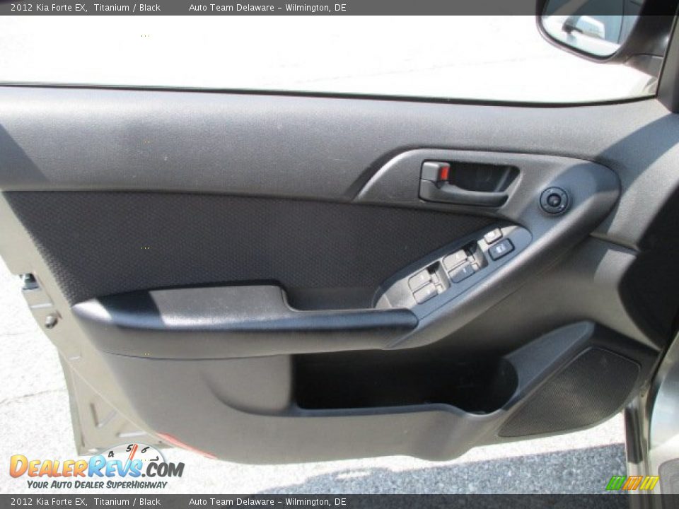 2012 Kia Forte EX Titanium / Black Photo #22