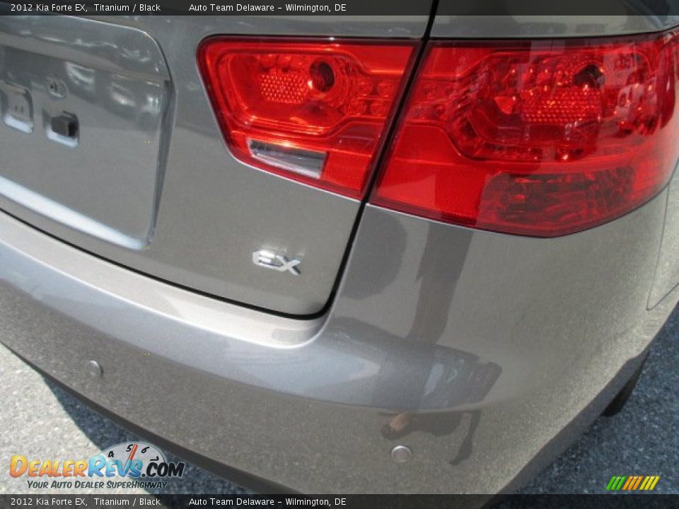 2012 Kia Forte EX Titanium / Black Photo #29