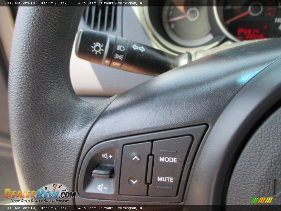 2012 Kia Forte EX Titanium / Black Photo #33