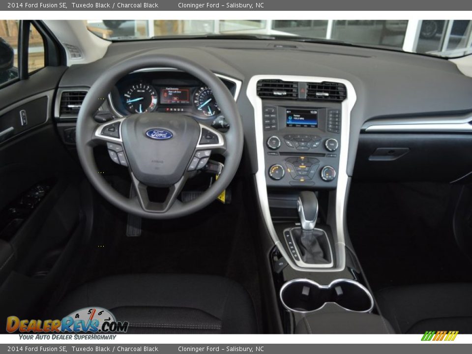 2014 Ford Fusion SE Tuxedo Black / Charcoal Black Photo #11