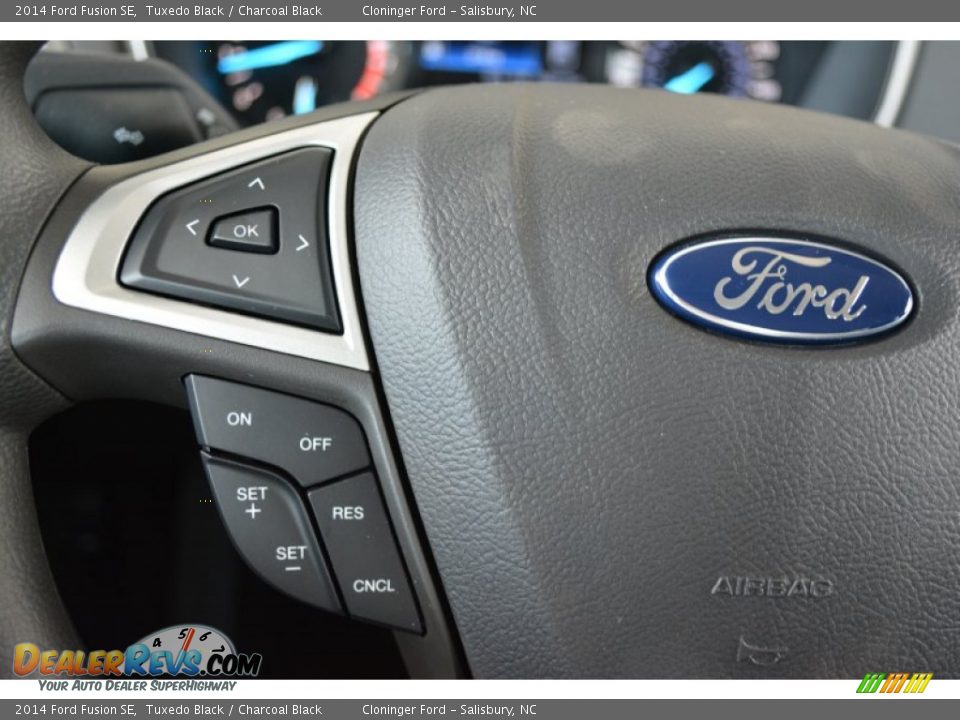 2014 Ford Fusion SE Tuxedo Black / Charcoal Black Photo #18