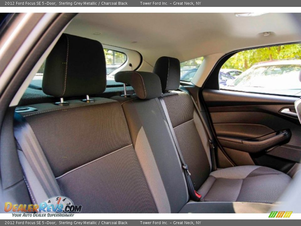 2012 Ford Focus SE 5-Door Sterling Grey Metallic / Charcoal Black Photo #27