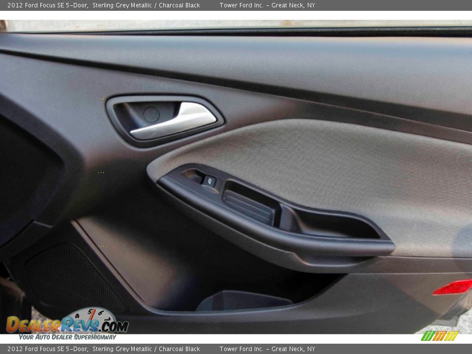 2012 Ford Focus SE 5-Door Sterling Grey Metallic / Charcoal Black Photo #29